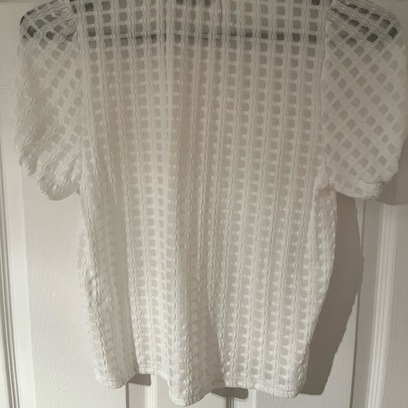 white top - Picture 3 of 4